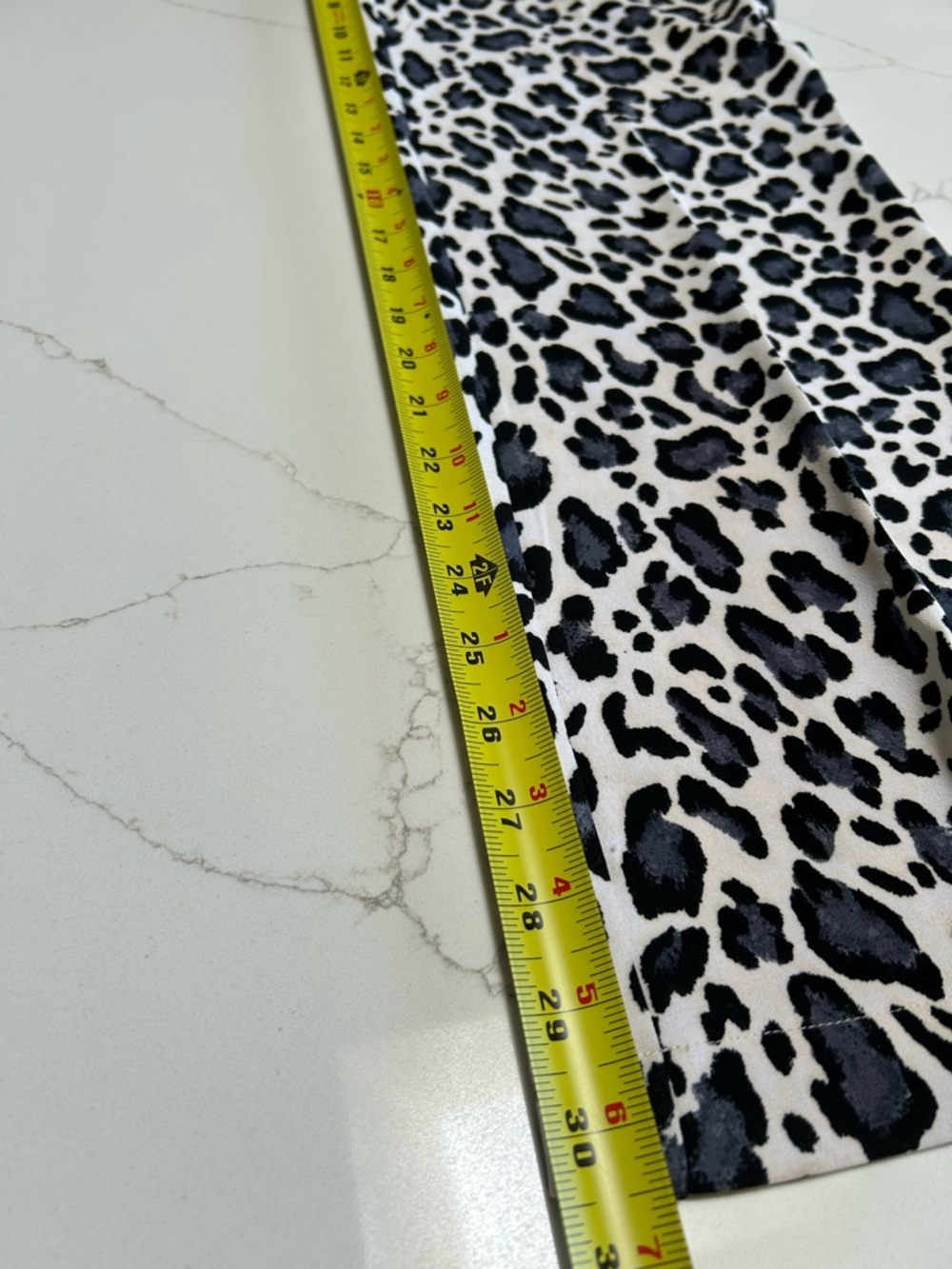 Imán Animal Print Pants - Picture 7 of 9